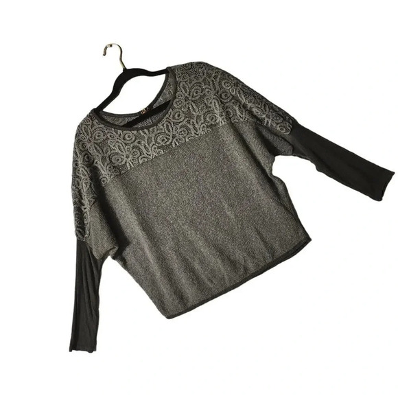 LOLA V-Neck Pullover Sweater Women Size Large Gray Long Sleeve Soft - Picture 5 of 6